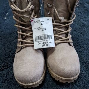 Girls size 2 boots
